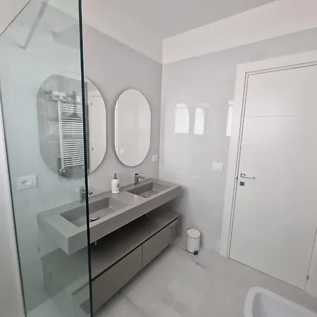 Mareaura Wellness & Sea View *